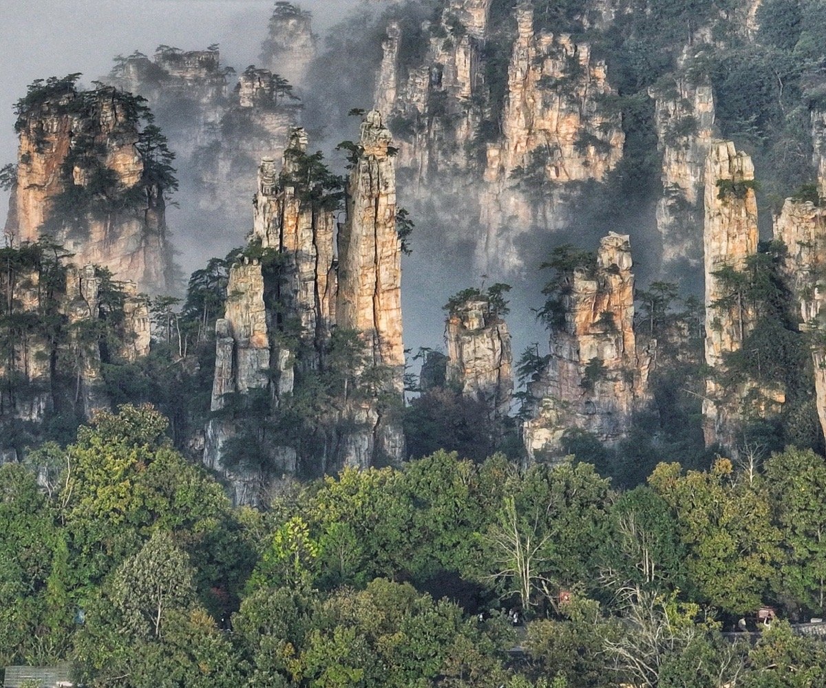 Hallelujah Mountains scenery in Yuanjiajie region