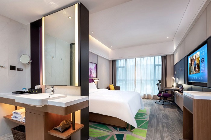 Standard Double Room in Hampton By Hilton Zhangjiajie Tianmen Mountain