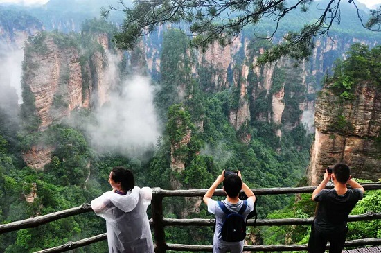 Huangshizhai Scenic Area