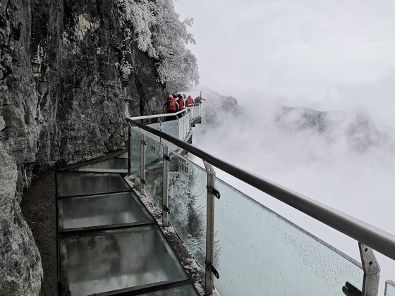 Tianmen Mountain Glass Walk