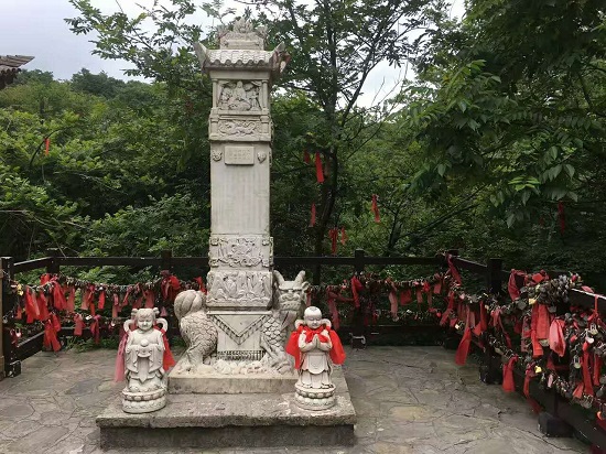 Zhangjiajie Tianmen Temple