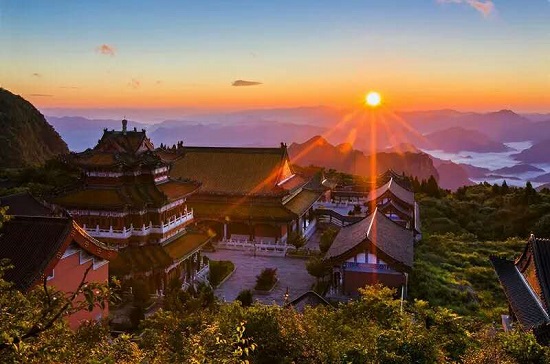 Zhangjiajie Tianmen Temple