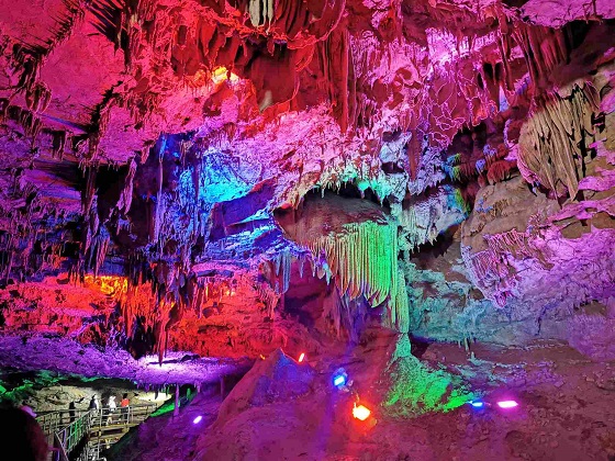Zhangjiajie Yellow Dragon Cave