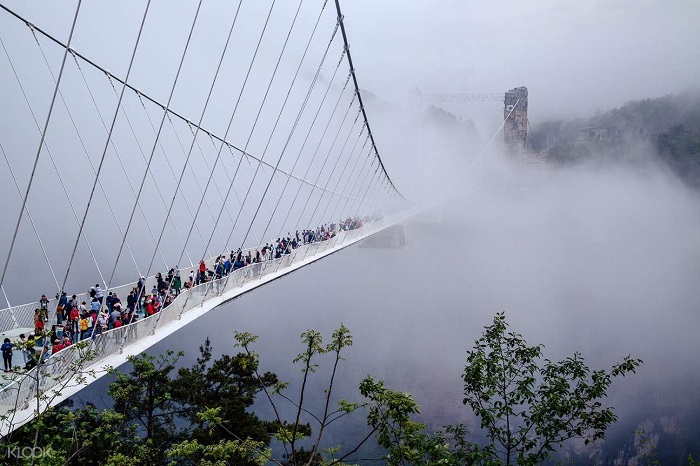 Zhangjiajie Grand Canyon Glass Bridge